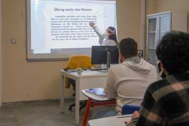 Dismek Halk Üniversitesi Olma Yolunda İlerliyor