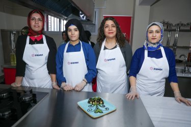 Dismek Kursiyerleri Jüri Karşısında Hünerlerini Sergiledi